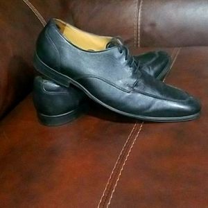 Cole Haan Adams Black Split Toe Dress Shoe